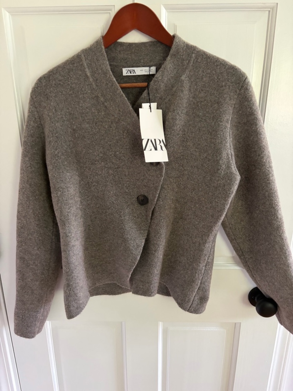 NWT! Zara Womens Asymmetric Button Knit Sweater Size Large (Runs Small)